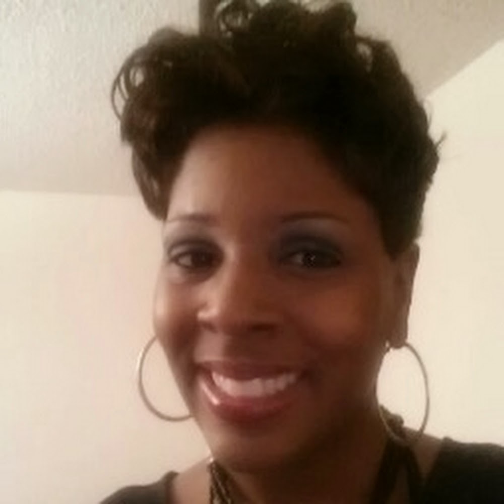 Meet your Posher, Tina